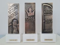 7280544111016236474